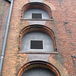 4-dumbo-warehouse